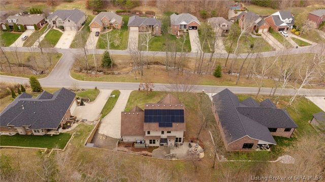2707 Clearstream Court, New Albany, IN 47150