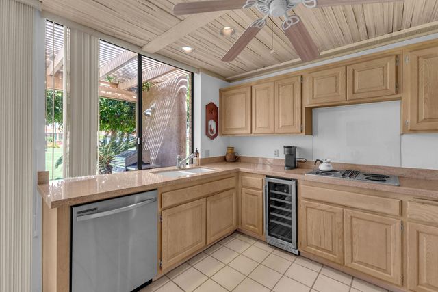 45885 Algonquin Circle, Indian Wells, CA 92210