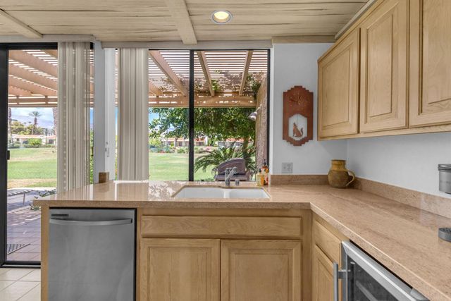 45885 Algonquin Circle, Indian Wells, CA 92210