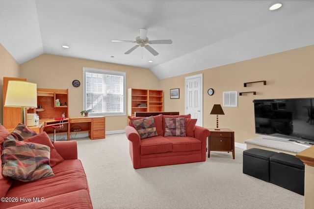 5517 Dunmore Road, Wilmington, NC 28409