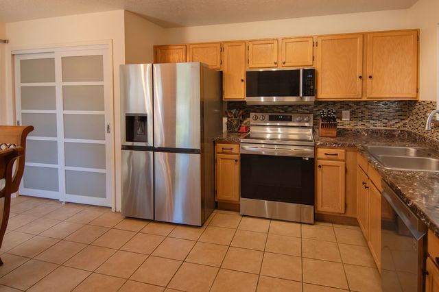 13017 Nandina Way SE, Albuquerque, NM 87123