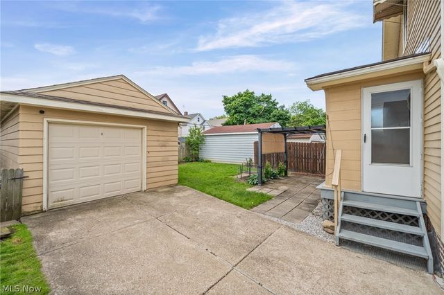 2601 Tate Avenue, Cleveland, OH 44109