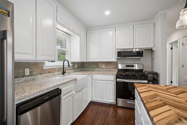 6207 E Newton Street, Tulsa, OK 74115