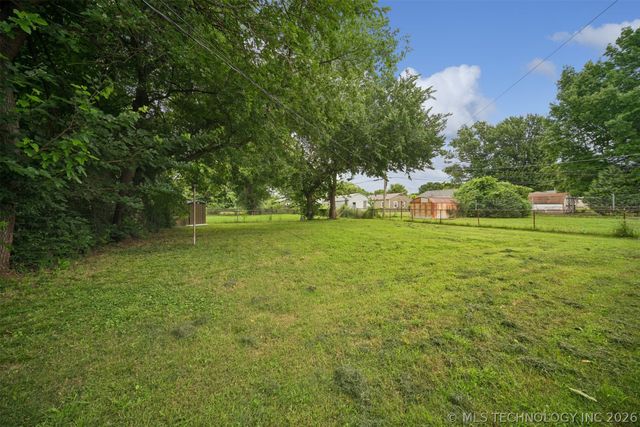 6207 E Newton Street, Tulsa, OK 74115