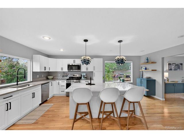 10708 W Chautauga Mtn, Littleton, CO 80127