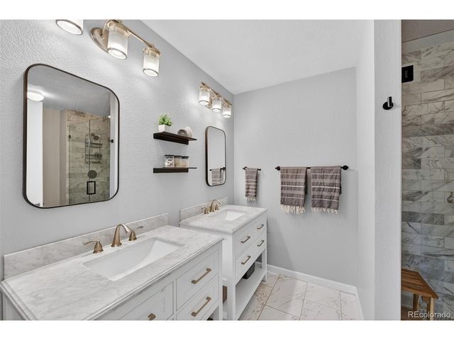 10708 W Chautauga Mtn, Littleton, CO 80127