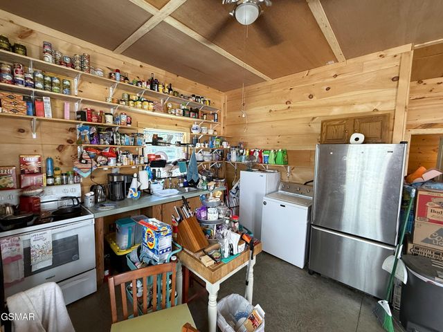 1910 Seaton Road, Greeneville, TN 37743