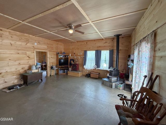1910 Seaton Road, Greeneville, TN 37743
