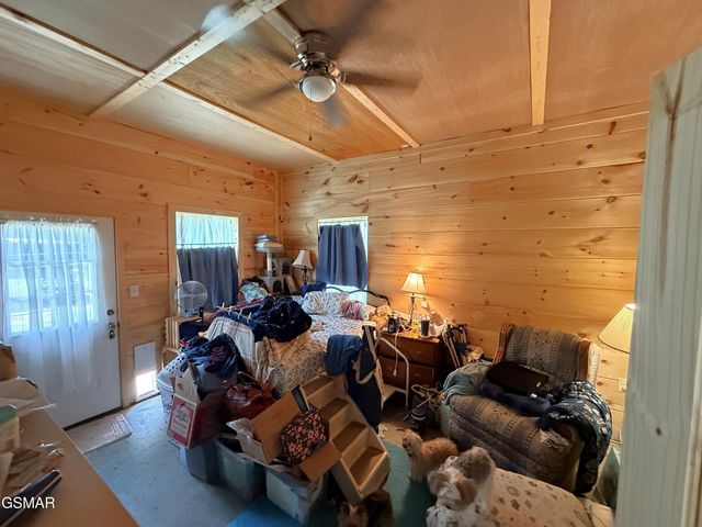 1910 Seaton Road, Greeneville, TN 37743