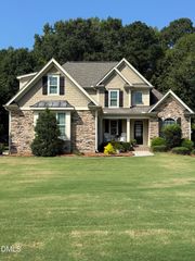 3513 Coldwater Creek Drive, Zebulon, NC 27597