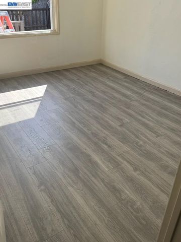6631 Lucille St, Oakland, CA 94621