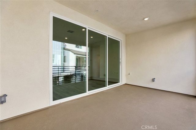1693 Coral Sea Lane, San Pedro, CA 90732