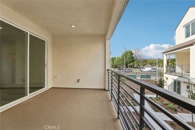 1693 Coral Sea Lane, San Pedro, CA 90732