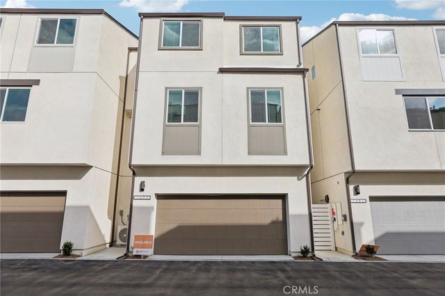 1693 Coral Sea Lane, San Pedro, CA 90732