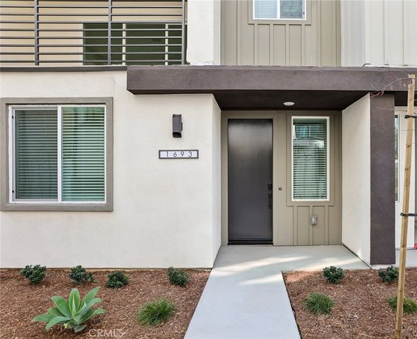 1693 Coral Sea Lane, San Pedro, CA 90732