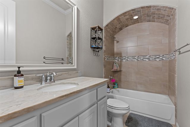 153 Overlook Drive, Aledo, TX 76008