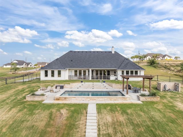 153 Overlook Drive, Aledo, TX 76008