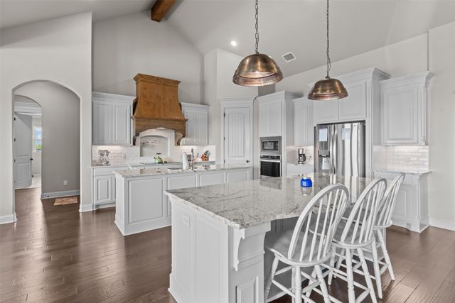 153 Overlook Drive, Aledo, TX 76008