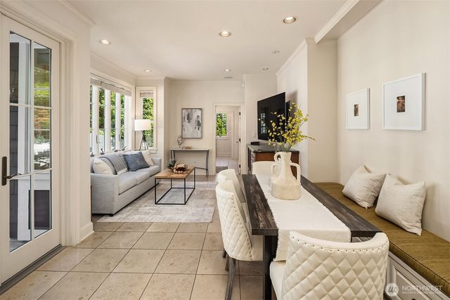 5506 NE Penrith Road, Seattle, WA 98105