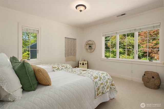 5506 NE Penrith Road, Seattle, WA 98105
