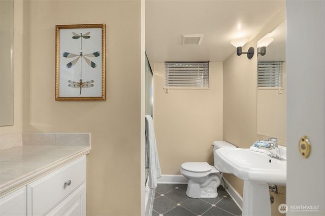 5506 NE Penrith Road, Seattle, WA 98105