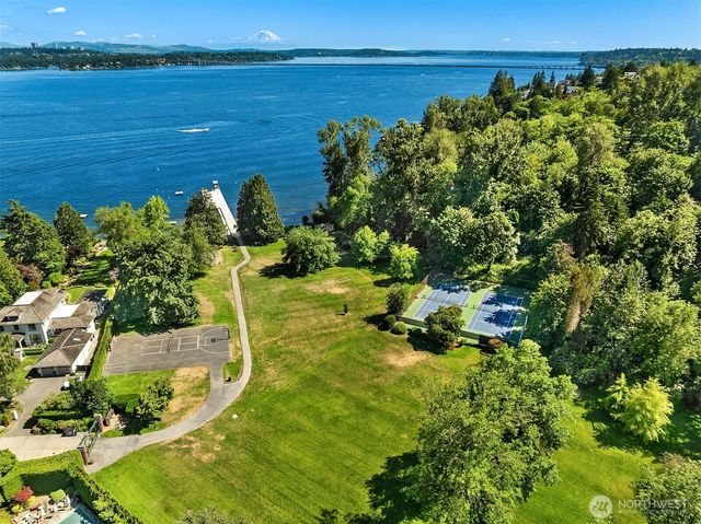 5506 NE Penrith Road, Seattle, WA 98105
