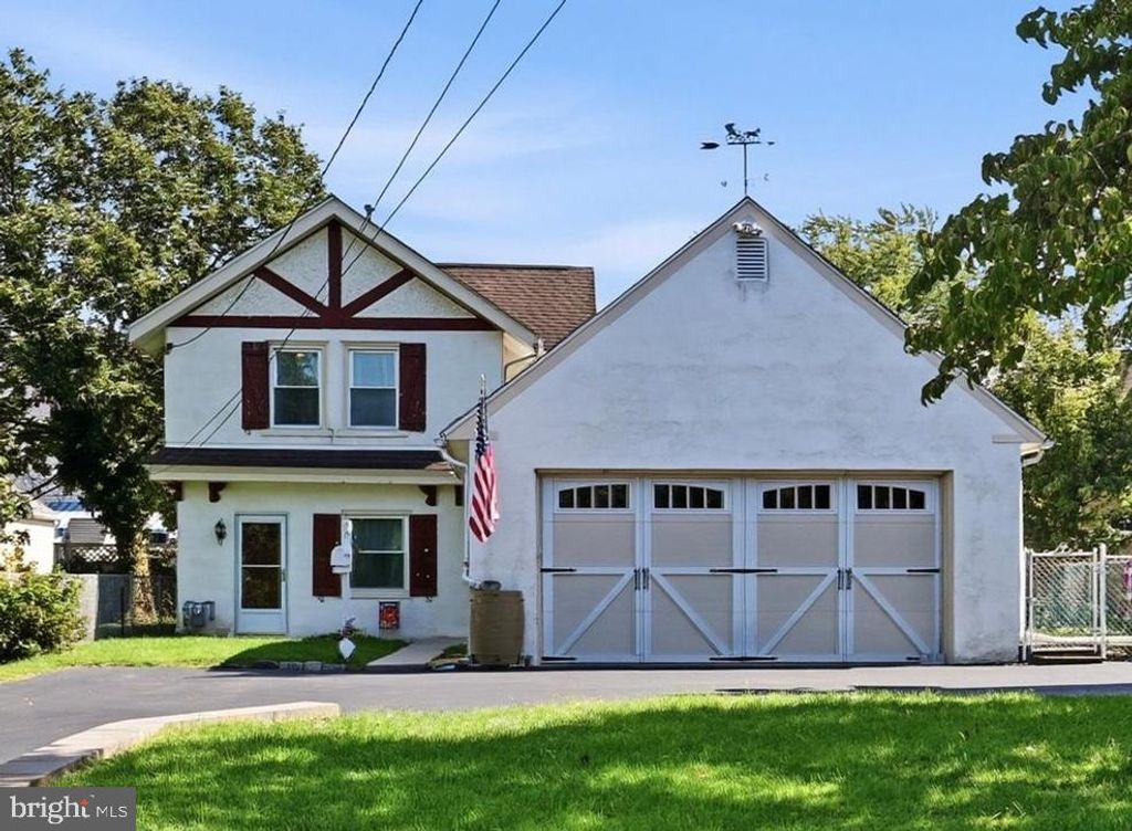 35 E TURNBULL AVE, HAVERTOWN, PA 19083 — exterior