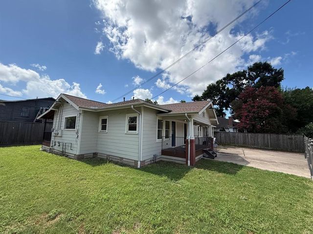 201 Drennan Street C, Houston, TX 77003