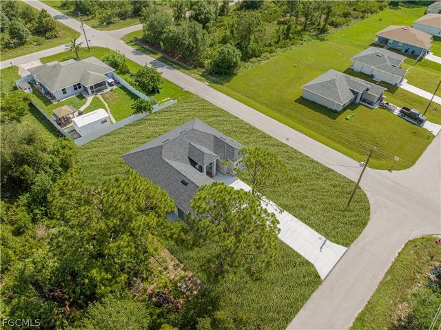 3200 44th ST W, Lehigh Acres, FL 33971