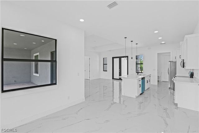 3200 44th ST W, Lehigh Acres, FL 33971