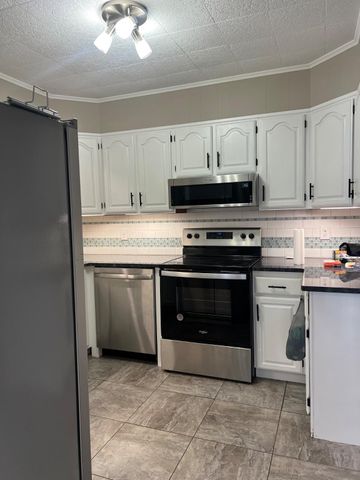 371 N CHARLOTTE ST, Pottstown, PA 19464