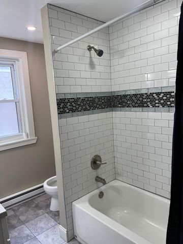 371 N CHARLOTTE ST, Pottstown, PA 19464