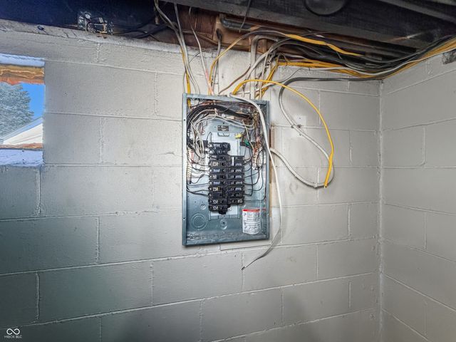 5222 Crawfordsville Road, Speedway, IN 46224