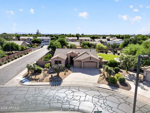 1376 N ROCKWELL Street, Gilbert, AZ 85234