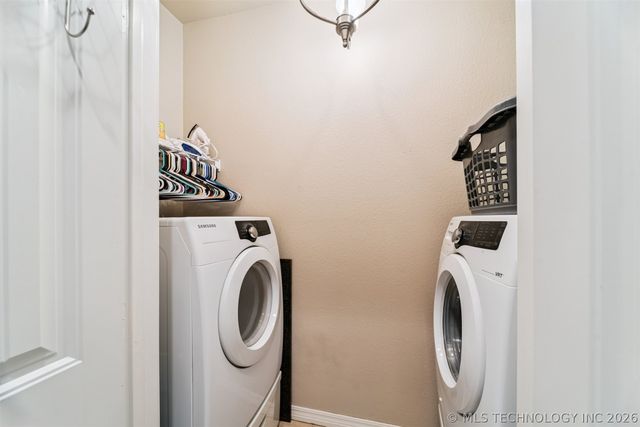 5011 W Birmingham Place, Broken Arrow, OK 74011