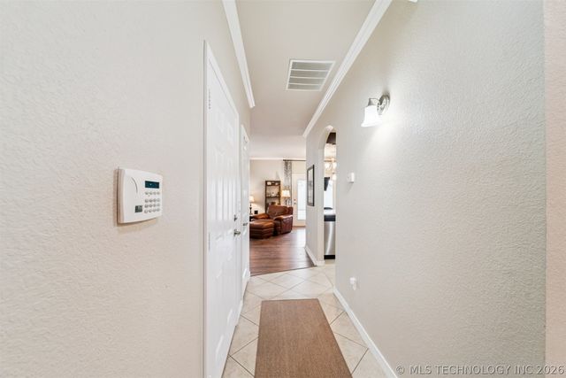 5011 W Birmingham Place, Broken Arrow, OK 74011