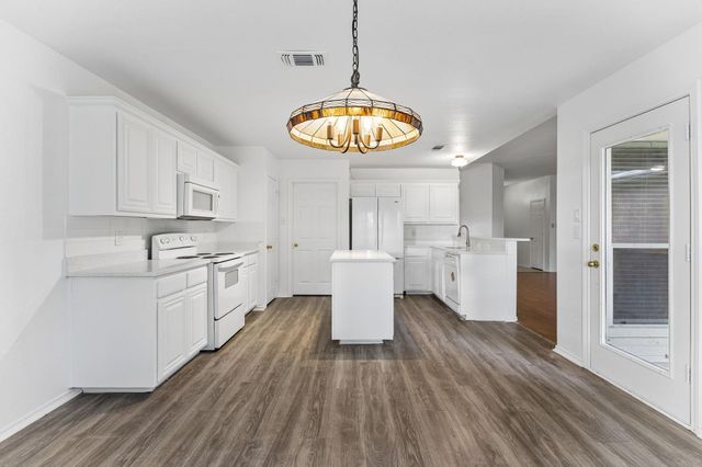 2148 Stonehaven, New Braunfels, TX 78130