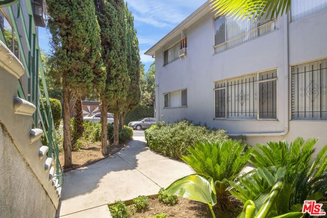 1350 Edgecliffe Drive, Los Angeles, CA 90026