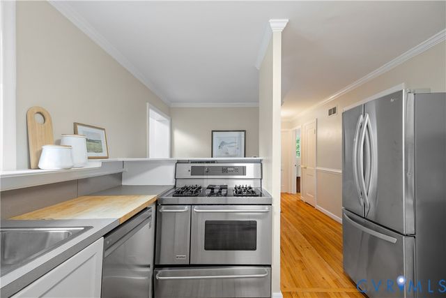 1000 Greenway Ln, Richmond, VA 23226