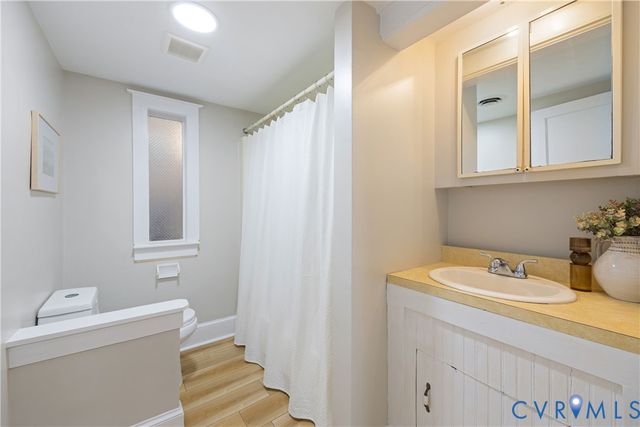 1000 Greenway Ln, Richmond, VA 23226