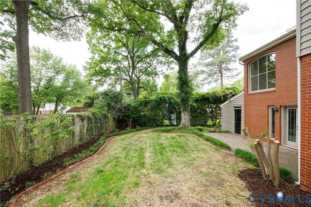 1000 Greenway Ln, Richmond, VA 23226