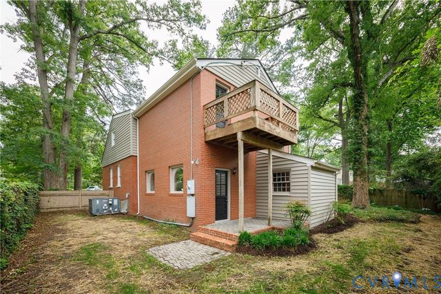 1000 Greenway Ln, Richmond, VA 23226
