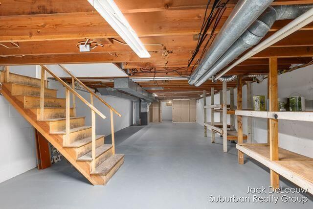 2653 Beeline Road, Holland, MI 49424