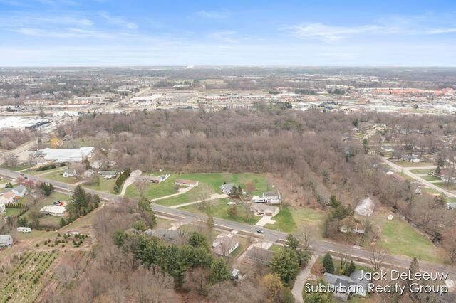 2653 Beeline Road, Holland, MI 49424