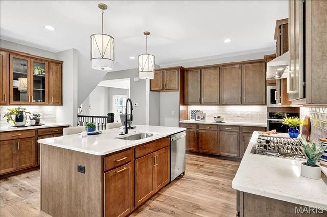 142 Royal Troon Drive, Dardenne Prairie, MO 63368