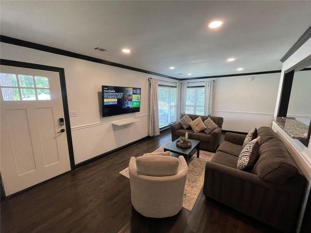 2597 Glenvalley Drive, Decatur, GA 30032