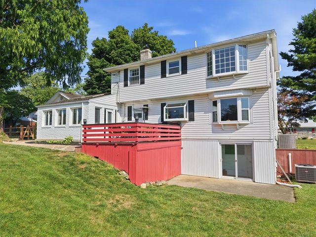 3146 Club Drive, Allentown City, PA 18103