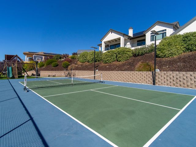 4918 Moreau Ct, El Dorado Hills, CA 95762