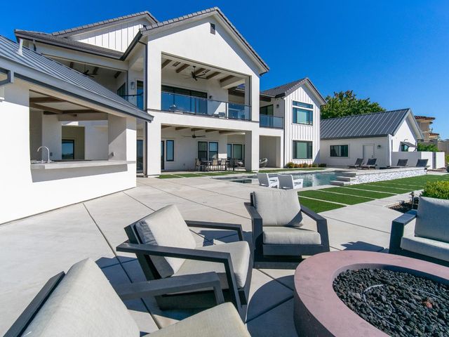 4918 Moreau Ct, El Dorado Hills, CA 95762
