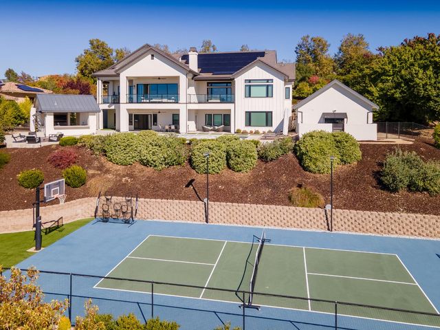 4918 Moreau Ct, El Dorado Hills, CA 95762